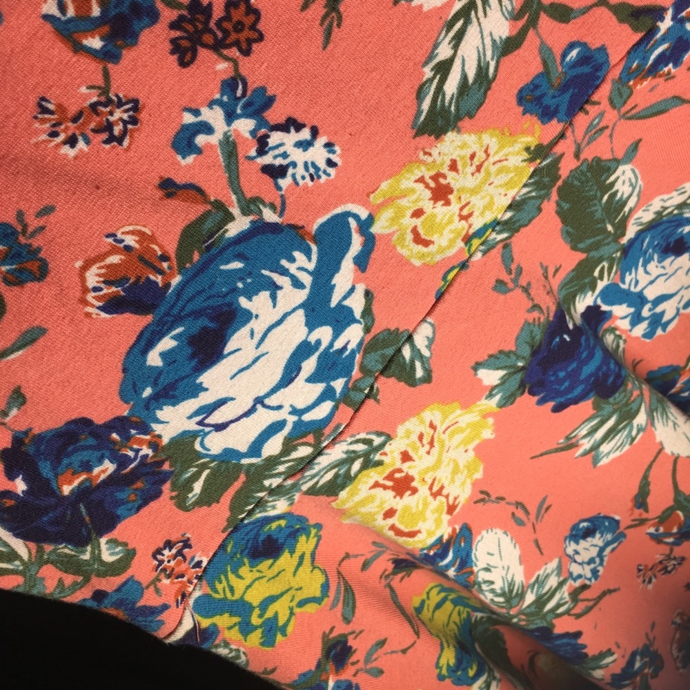 ❌SOLD❌ Never worn peach floral dress - Picture 3 of 5